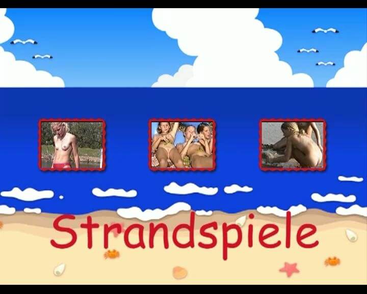 Naturistin: Strandspiele - In naturism, people are equal regardless of circumstances