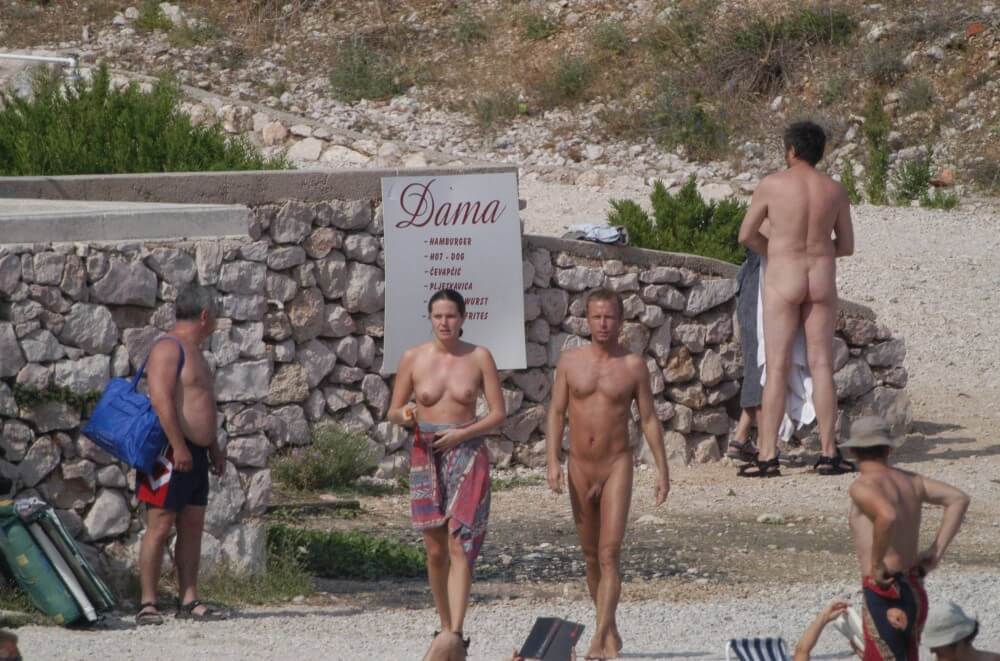 Baska Rock-Wall Path pics - A person without clothes is closer to the wild