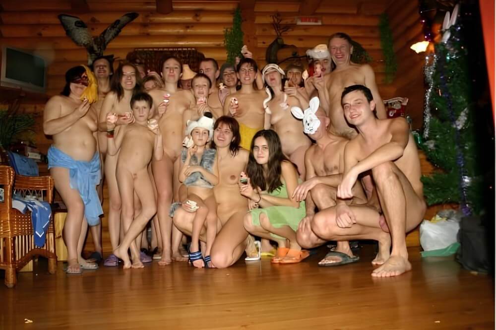 Sauna meet new year gallery - Nudity in naturism is a way to experience freedom and harmony