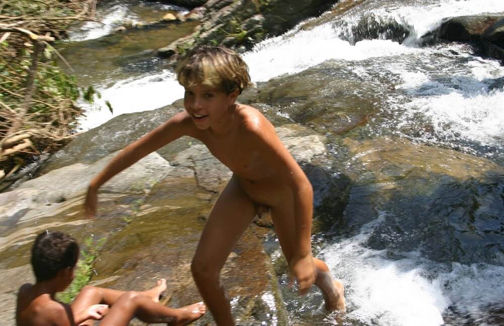 Brazilian Cliff Slide pics - Through naturism, people seek an opportunity to become closer to nature and to themselves