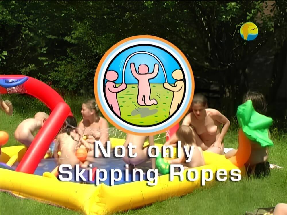 Naturist Freedom: Not only Skipping Ropes - Love for oneself and nature as the foundation of naturism