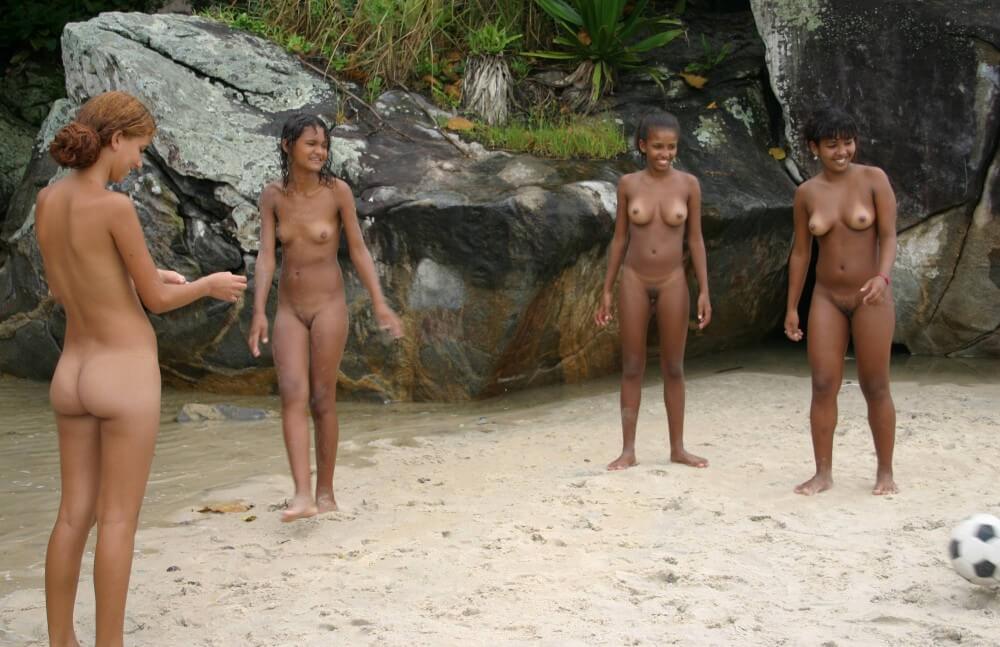 Brazilian Game Gathering gallery - Living with joy and ease as part of the naturist and nudist lifestyle