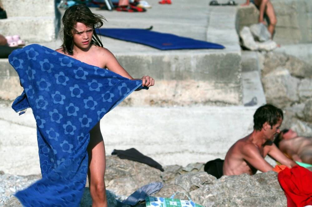Nudist Rocky Family Angle - Naturism enthusiasts around the world