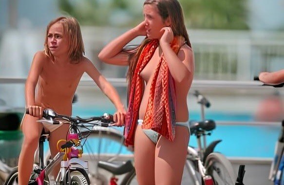 Water Locations Photo Set 3 - The benefits of naturist vacations