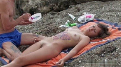 Naked body art on the beach Full HD video - True nudism began here
