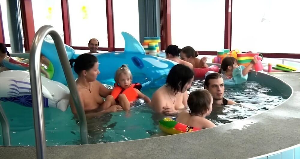 Indoor Swim Exercise - Nudity as an expression of natural beauty
