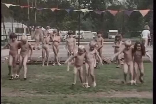 Educating Julie (1984) - Naturism implies a life free of unnecessary problems
