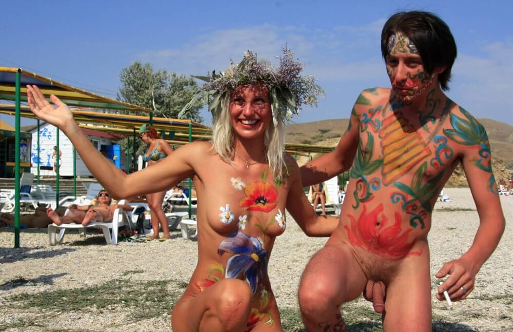 Sand Beach Goddess Two pics - Naturism enthusiasts choose the natural world