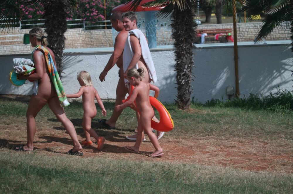 Naturist Family Movement pics - Nudity is perceived as a natural expression of life