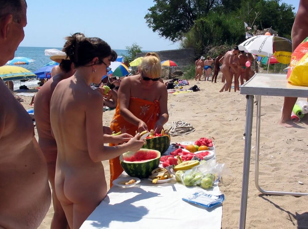 Bulgarian Nude Day Preps pics - For those who want to officially become nudists