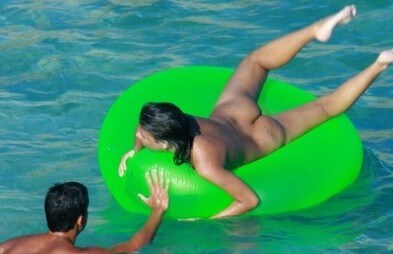 Hot Day Beach Walkers gallery - Nudity should be natural