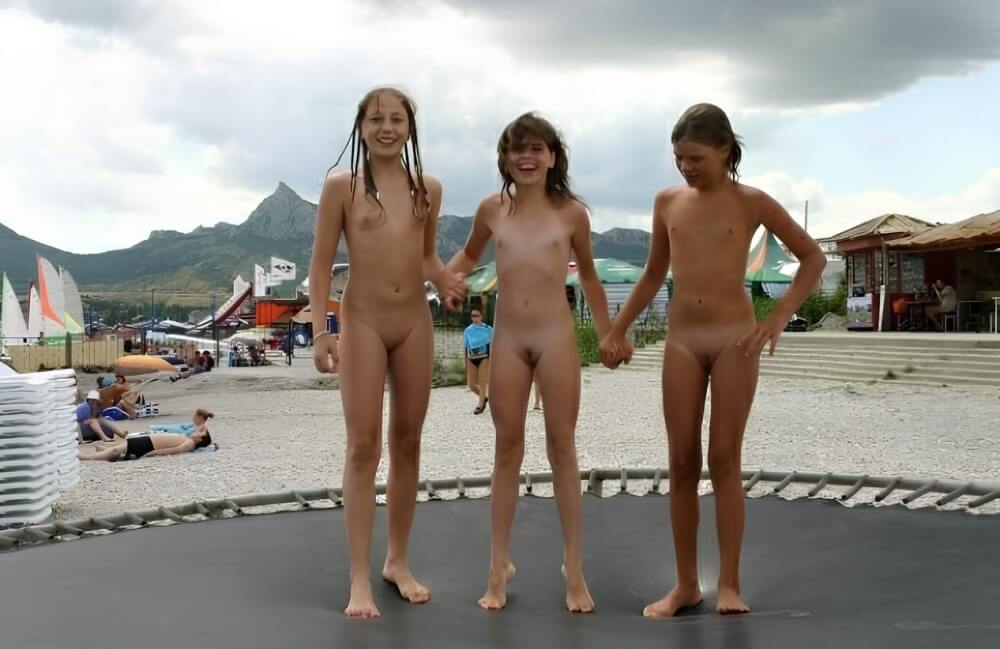 Trampoline pics - Nudism as a way to overcome body image issues and stereotypes
