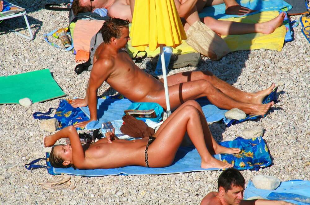 Ula FKK Bikini Couples Day pics - Naturism is about respecting natural beauty
