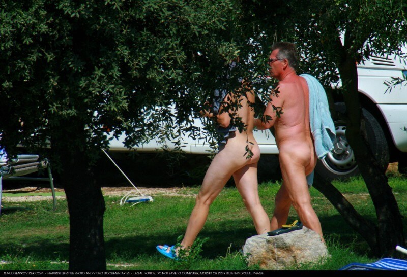 A Quick Swim In The Lake-Avilia Big gallery - Nudism and naturism are closer to natural harmony