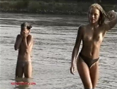Naturistin: Dirty Girls - Living in harmony with nature as the primary goal of the naturist lifestyle