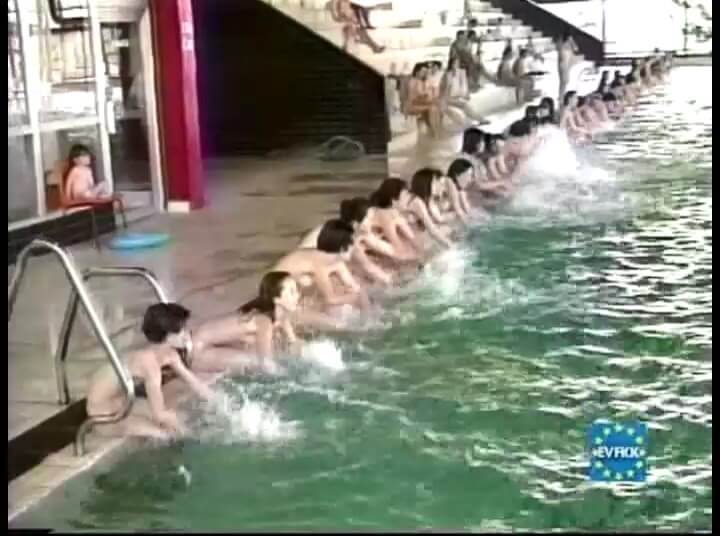 Helios Natura: Pool Party Pioneers Eurovid FKK - Nudism helps overcome complexes and fears