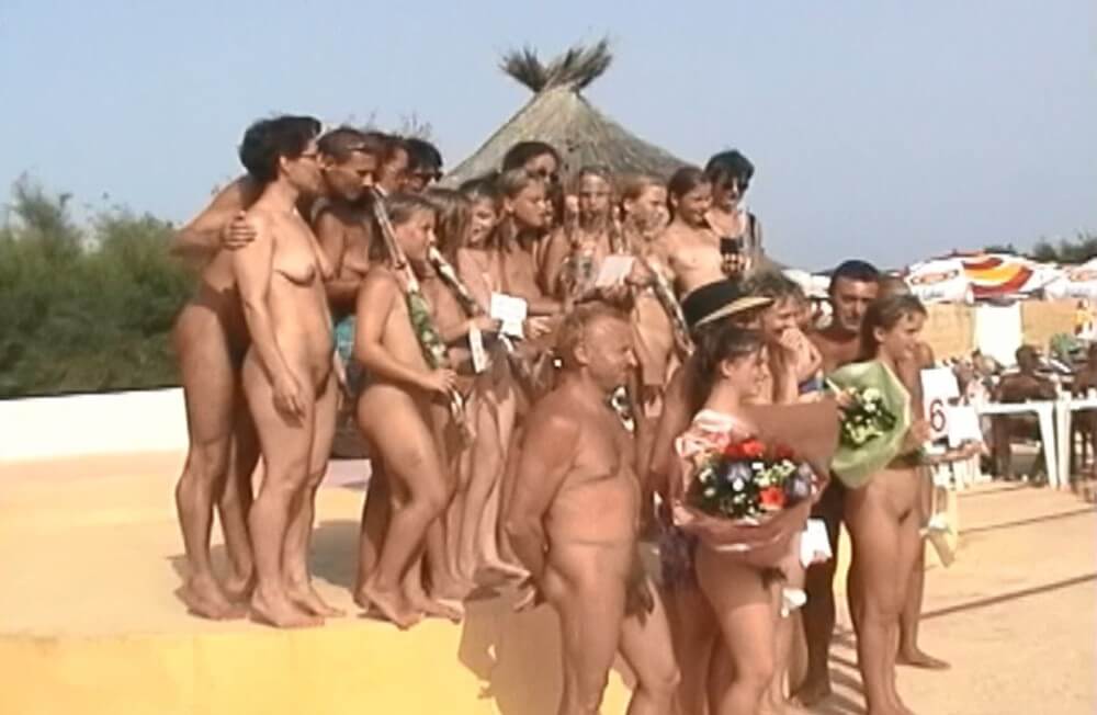 Miss Teen JR. Pageants # 20 video Sunat Natplus Full HD - Nudism encourages love for nature and oneself
