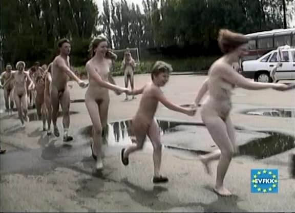 Helios Natura: Tutti-Frutti Nudie - Eurovid FKK - The Lifestyle of Naturism Supporters